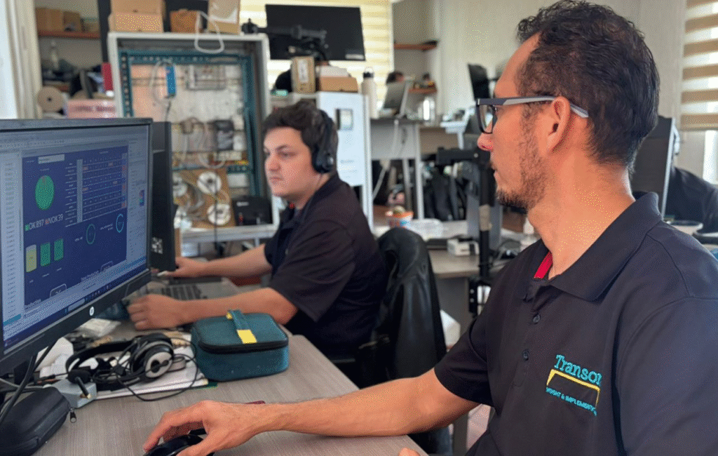 Interfaz de monitoreo IIoT con datos de producción industrial en tiempo real